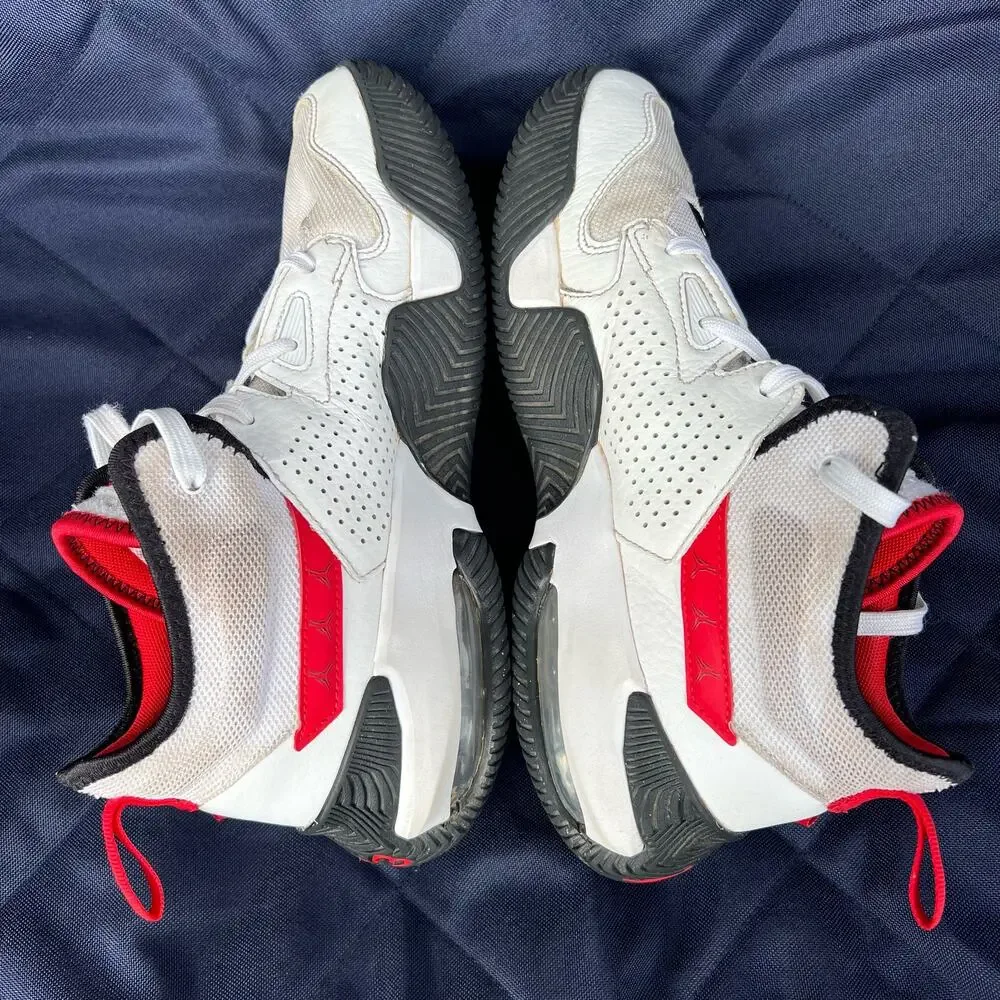 JORDAN STAY LOYAL 2 White University red sneakers men’s size 8